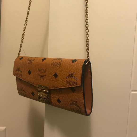 mcm patricia crossbody wallet